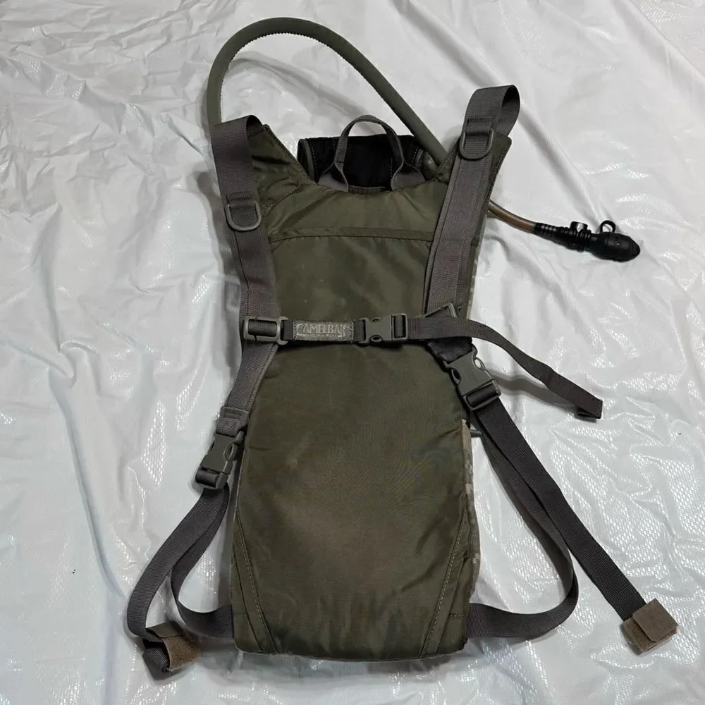 Camelbak Camo print Maximum Gear Thermobak 3 liter 100oz Hydration System